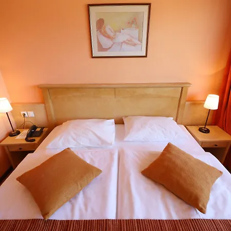 Donat Hotell