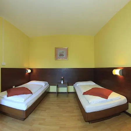 Hotell Donat 3*